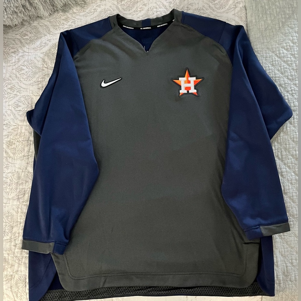 Houston Astro’s xxl 2022 sweater
